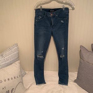 Express mid rise ankle legging. Size 6 Long.